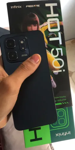 Vendo celular Hot50i / 256 GB / três meses de uso 