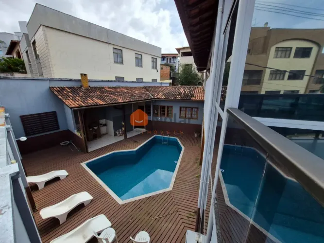 Casa de 4 quartos com elevador para alugar no bairro Palmares em Belo Horizonte MG