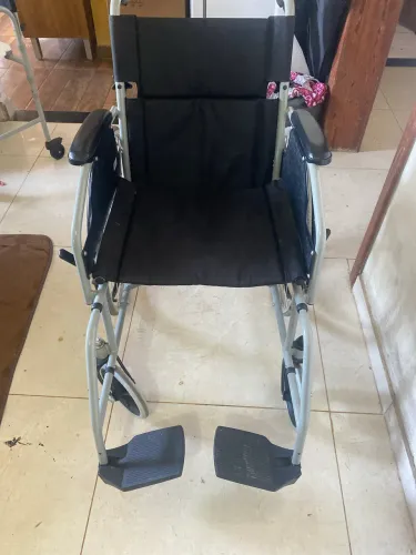 Cadeira de rodas Dellamed NOVA