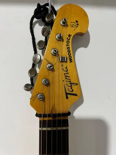 Guitarra Tagima TW 61