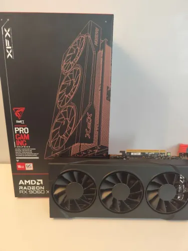 Placa de video RX 9060 XT XFX Swfit