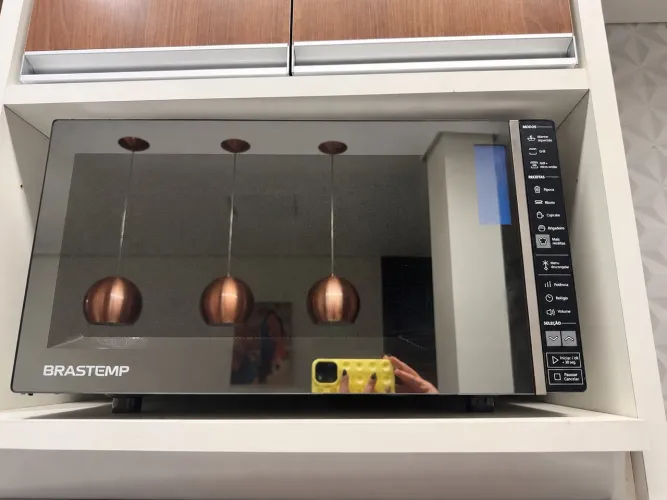 MICRO-ONDAS BRASTEMP INOX ESPELHADO 32L COM GRILL