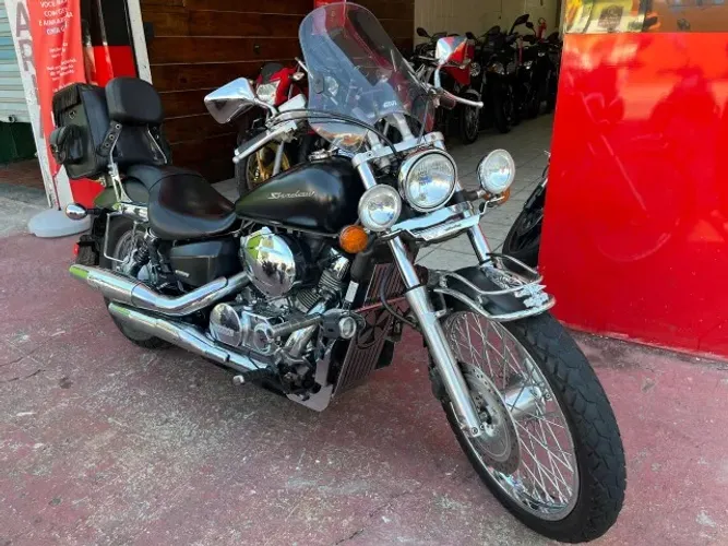 HONDA SHADOW 750