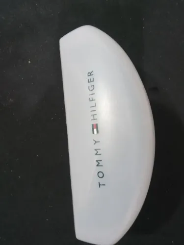 Óculos de sol Tommy Hilfiger novinho