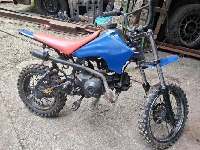 Vendo Mini moto cross 3 marchas 