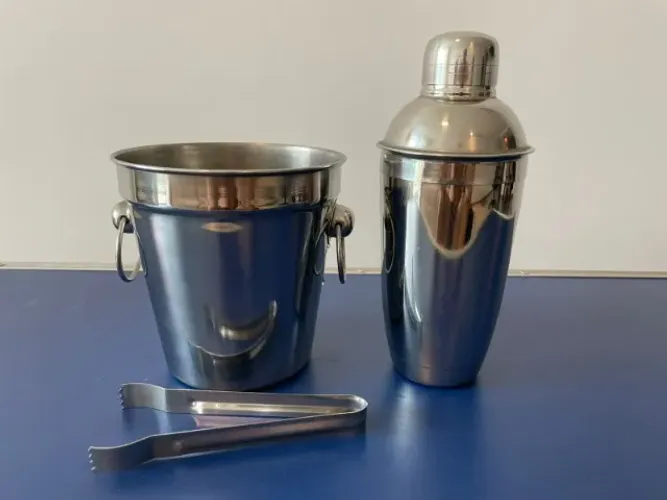 Coqueteleira e balde de gelo (ou champanheira) Kit Barman