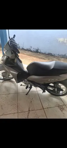 Honda Biz 110i 2023 completa
