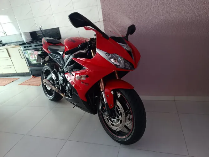 Daytona 675