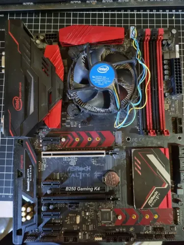 VENDO KIT INTEL I7 7700