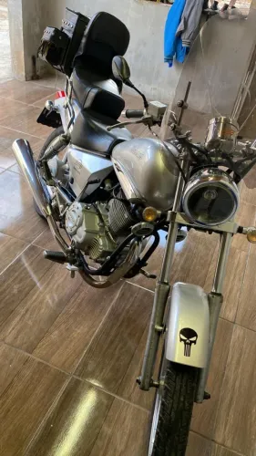 Kansas Dafra 150 com apenas 14.436 km