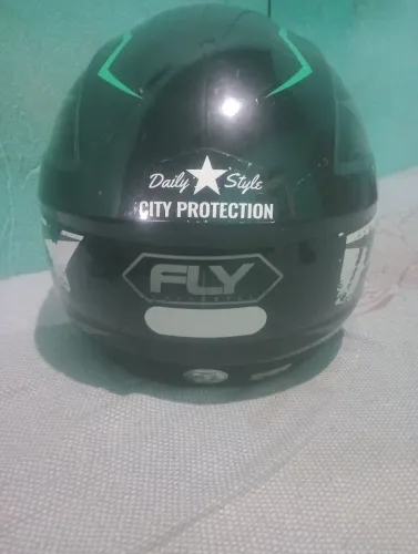 Capacete FLY