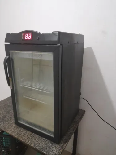 Vendo esse expositor 120 litros funcionando perfeitamente 