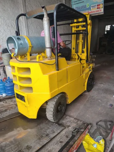 Empilhadeira Yale mecanica