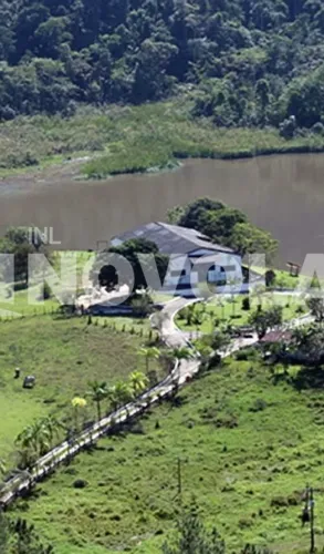 Fazenda para venda em Centro com 6 dormitórios, 6 suítes, 8 vagas