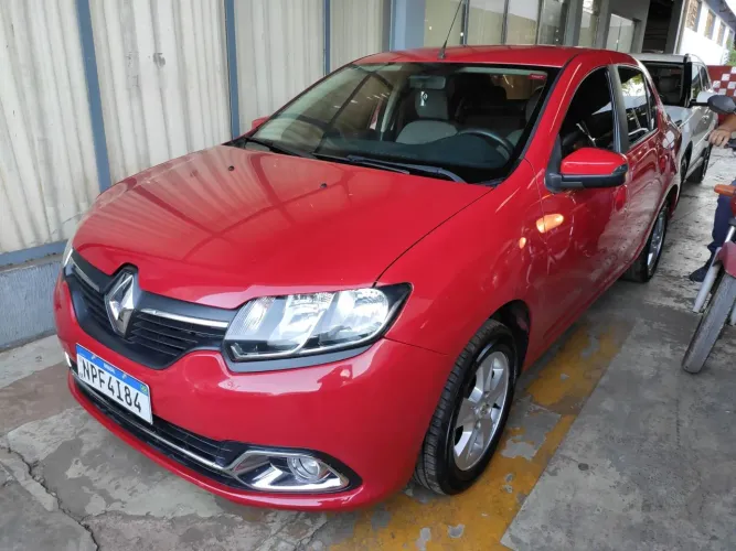 Renault Logan Dynamique Hi-flex 1.6 8V 4P 2014