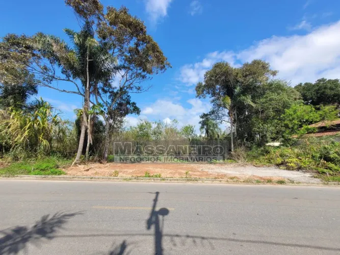 Terreno perto do Rio à venda no Pinheiros em Bal. Barra do Sul SC