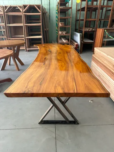 Mesa madeira maciça 2,80x1,20 nova