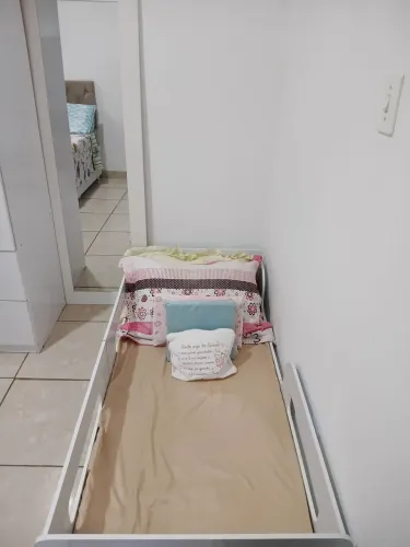 Cama montessoriana com colchão nova