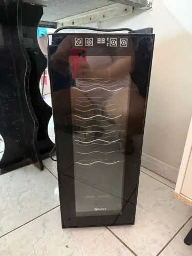 Vendo adega