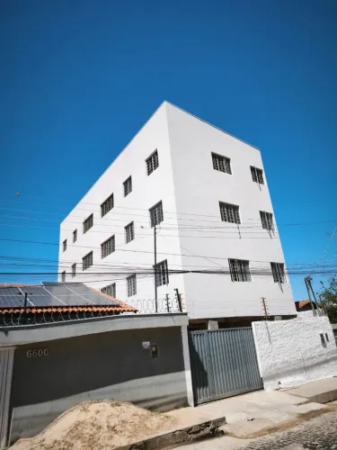 Alugo kitnet por 850 (incluso água e energia)