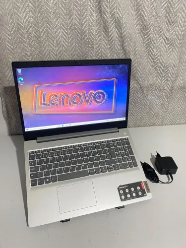 Notebook IdeaPad Semi Novo Ultra Slim aceito cartão faço entrega
