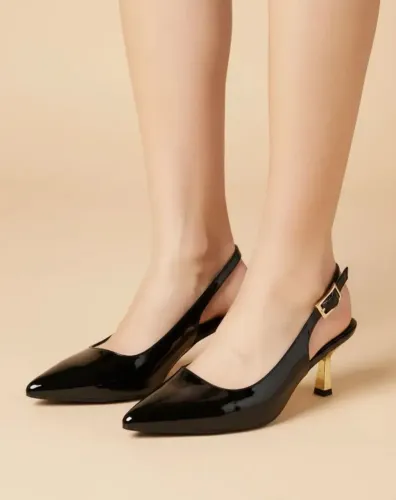 Scarpin Renner Satinato Salto Dourado 38