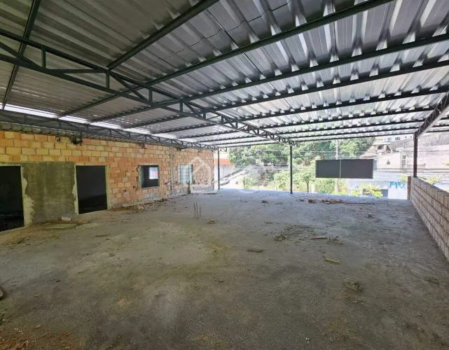 Loja para Aluguel em Belo Horizonte - Bairro Nova Granada | 320 m² | 2 Banheiros