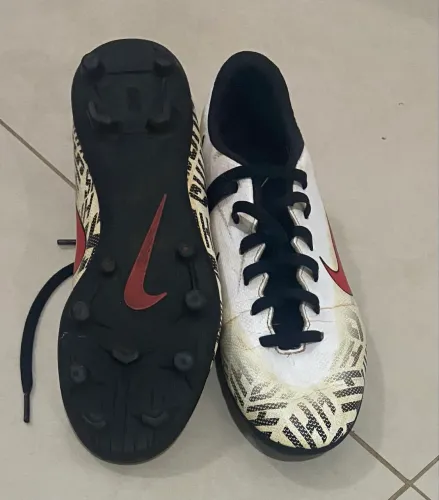 Chuteira campo Nike