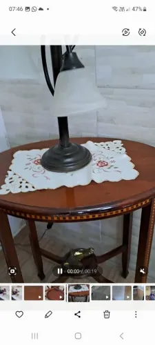 Mesa antiga marchetada