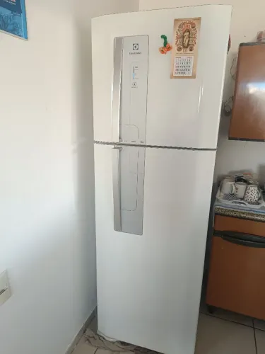 Geladeira Electrolux df42