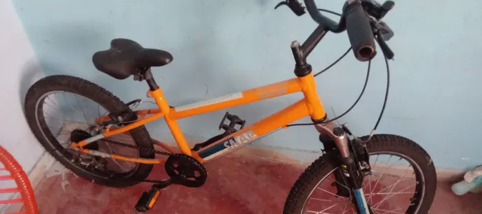 Bicicleta Caloi com marcha aro 16