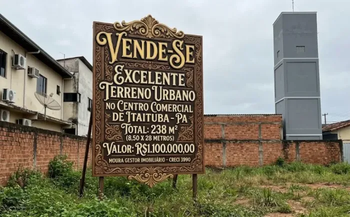 Moura Gestor Imobiliário-Vende Excelente Terreno no Centro Comercial de Itaituba(8,50x28