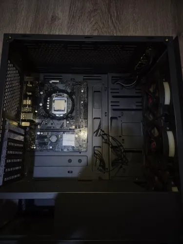 Vendo processador + placa mae + gabinete