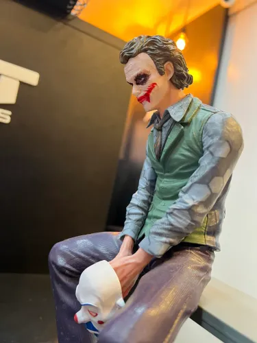 Coringa boneco realista batman