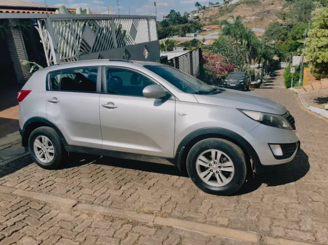 Kia Motors Sportage LX 2.0 16v/ 2.0 16V Flex Mec. 2011