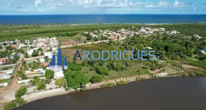 Terreno à Venda em Barra do Jacuípe: Condomínio em Camaçari-BA com 40.000 m² de área. Venh