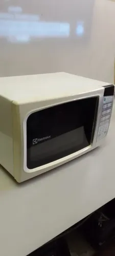 M8croondas Electrolux Mtd30 excelente estado