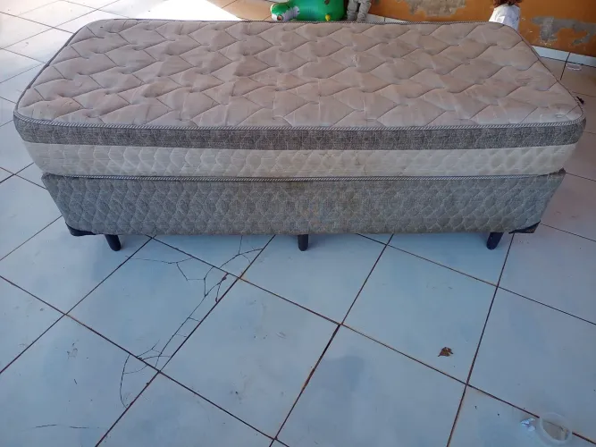 Cama box solteiro, colchão e base