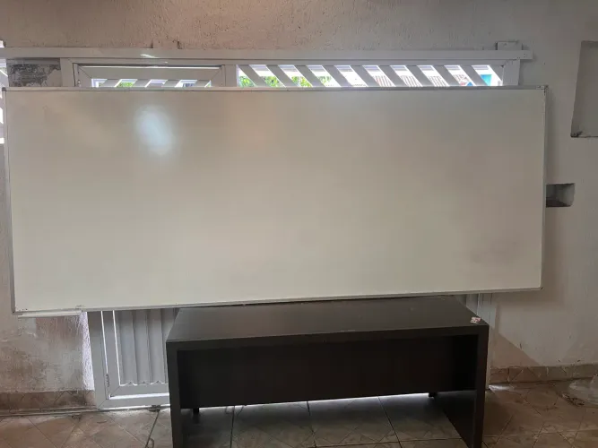 Quadro branco magnético- 3,00m X 1,20m 