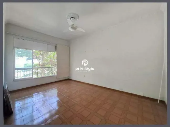 Vende-se ótimo 3 quartos na Urca