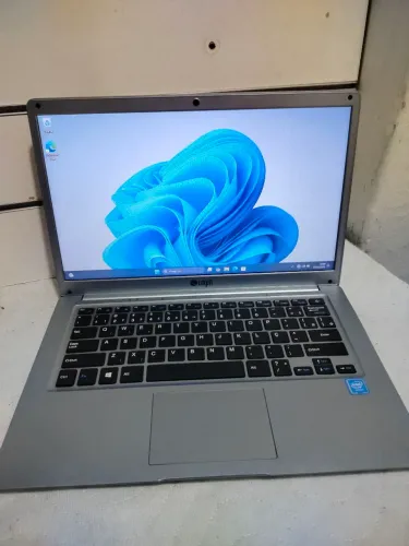 Notebook Login 
