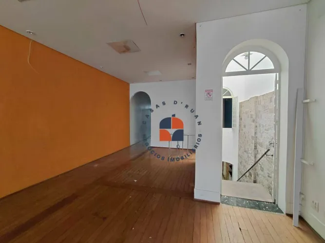 Casa para venda ou locação no centro de Taubaté