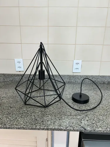 Lustre pendente grande aramado preto