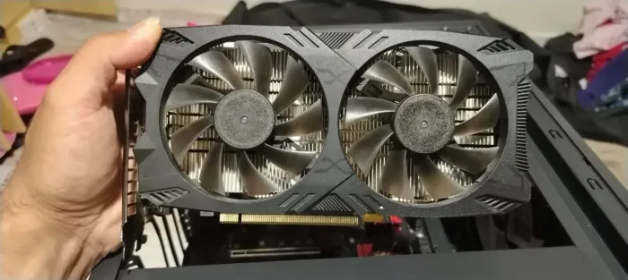 RX 5500 XT 8 GB (aceito placa inferior + volta) aceito cartao