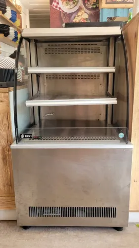 Vitrine Kurve Refrigerada Autosserviço 70cm - Premium