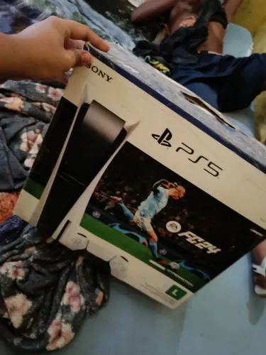 Vendo Playstation 5 com funcionamento físico e digital