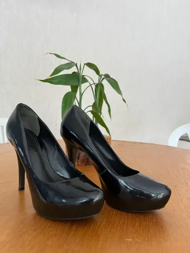 Scarpin SCHÜTZ verniz