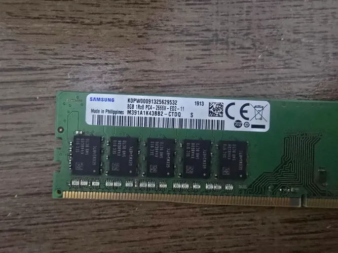 Memória RAM Samsung 8GB DDR4 2666MHz PC4-2666 para Desktop