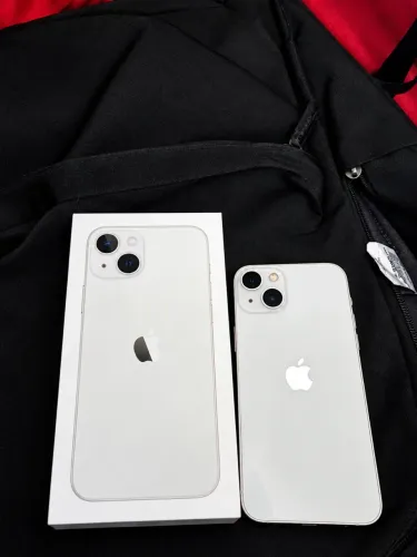 iPhone 13 Semi novo com caixa
