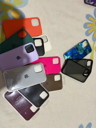 capas para iPhone 12/12pro ( Unidade por 10,00 e Todas por 130,00 )